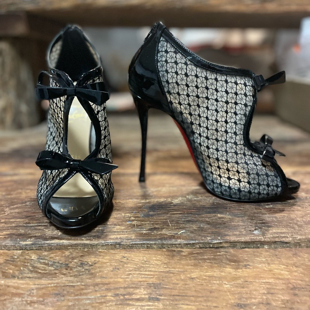 Christian Louboutin Empiralta Patent Leather & Lace Bow Bootie Heel Size 36